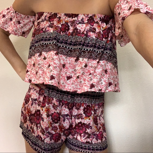 💌bundle3for15%off💌 Fun, cute romper! - Picture 1 of 3